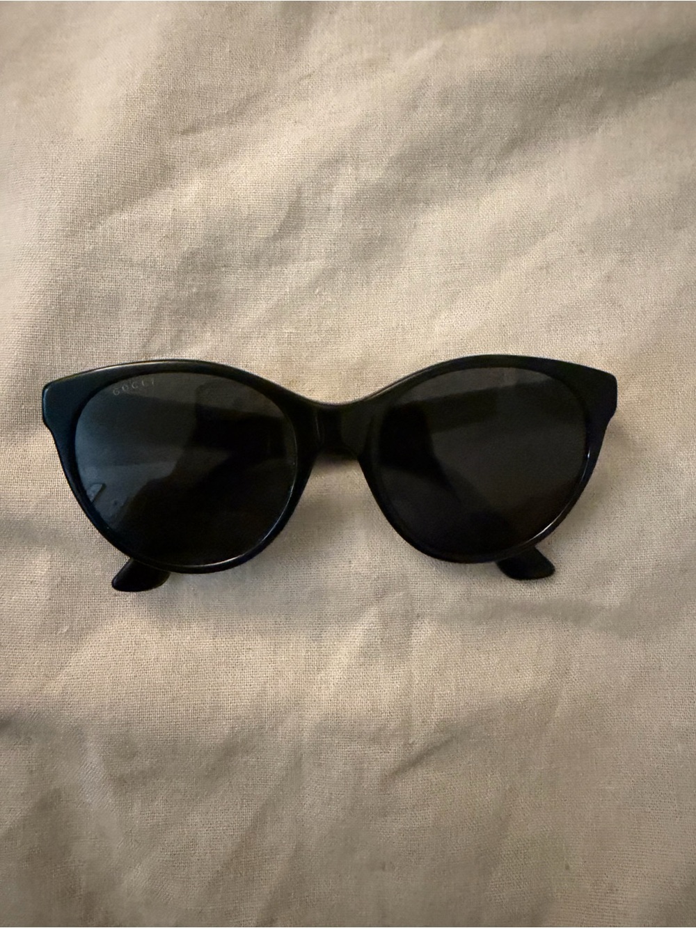 GUCCI CATEYE SUNGLASSES